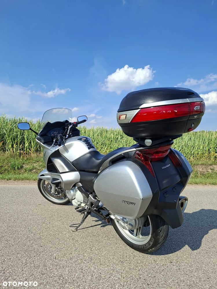 Honda NT - 9