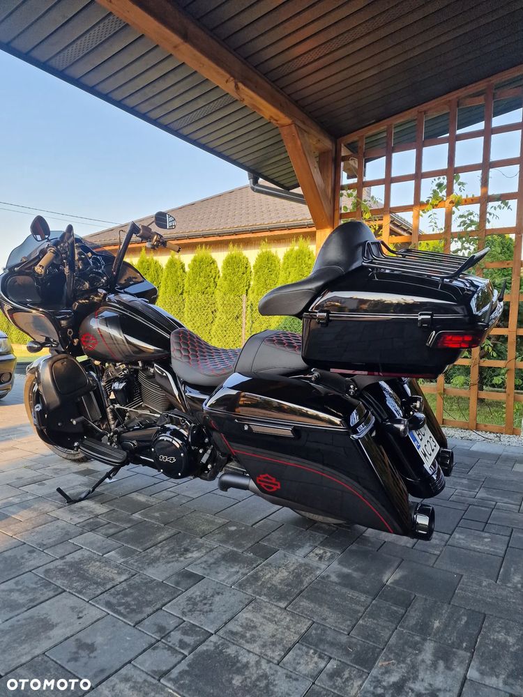 Harley-Davidson Touring Road Glide - 17