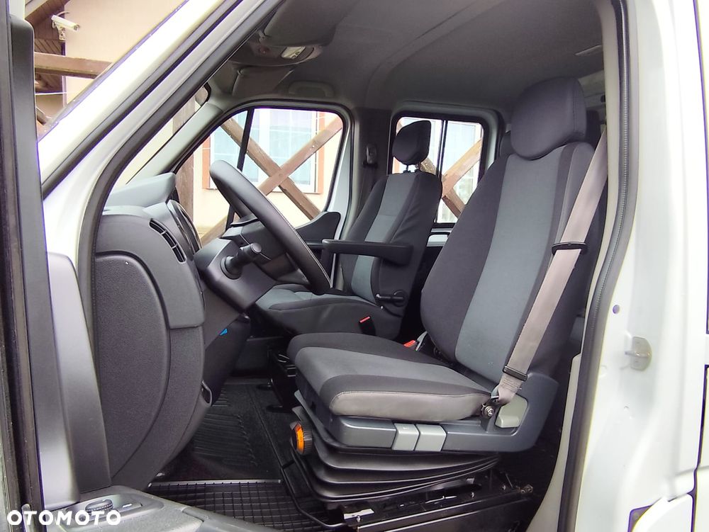 Renault Master 2.3dCi 165 - 11