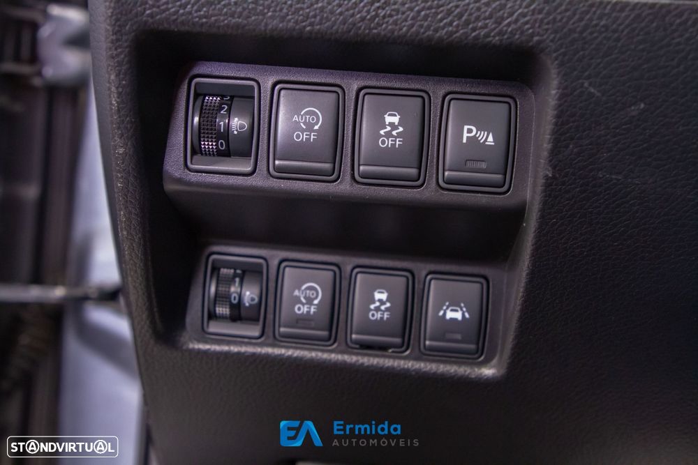 Nissan Qashqai 1.5 dCi N-Connecta - 37