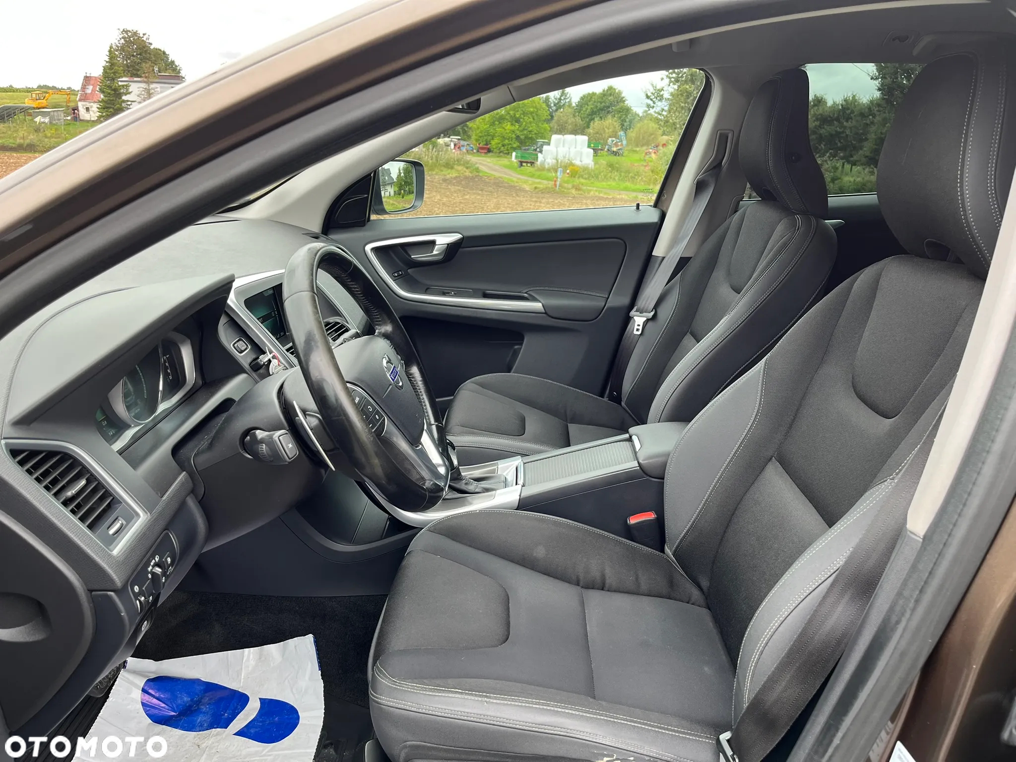 Volvo XC 60 D4 Drive-E Momentum - 9