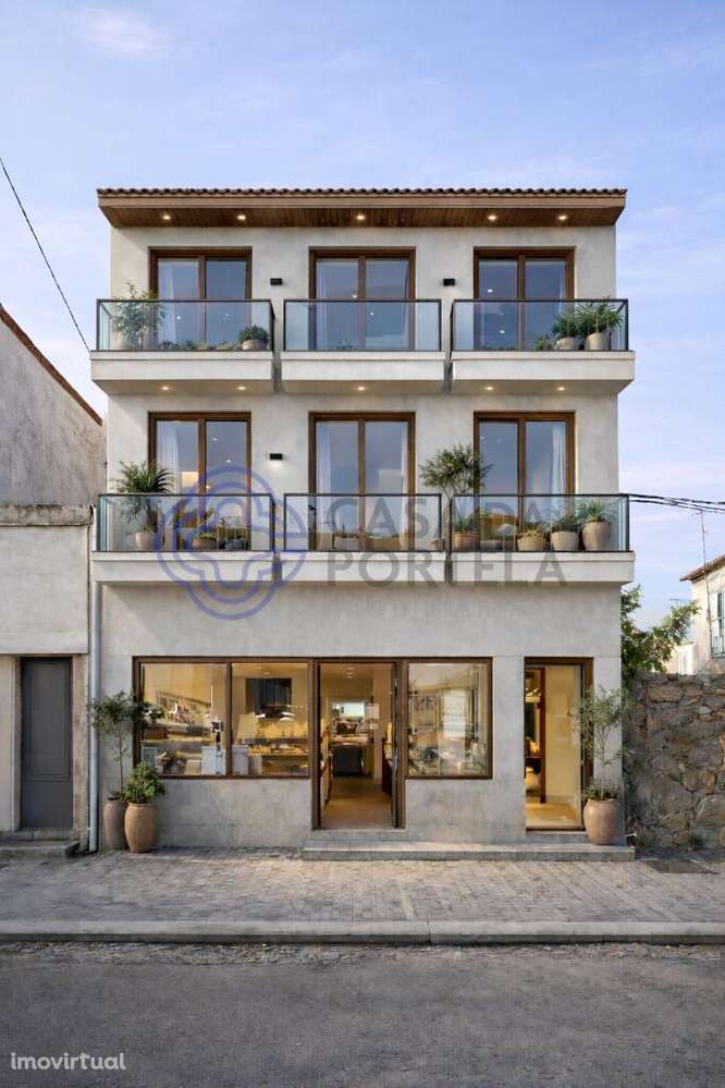 Moradia T4 para reconstrução em Matosinhos - Grande imagem: 2/34