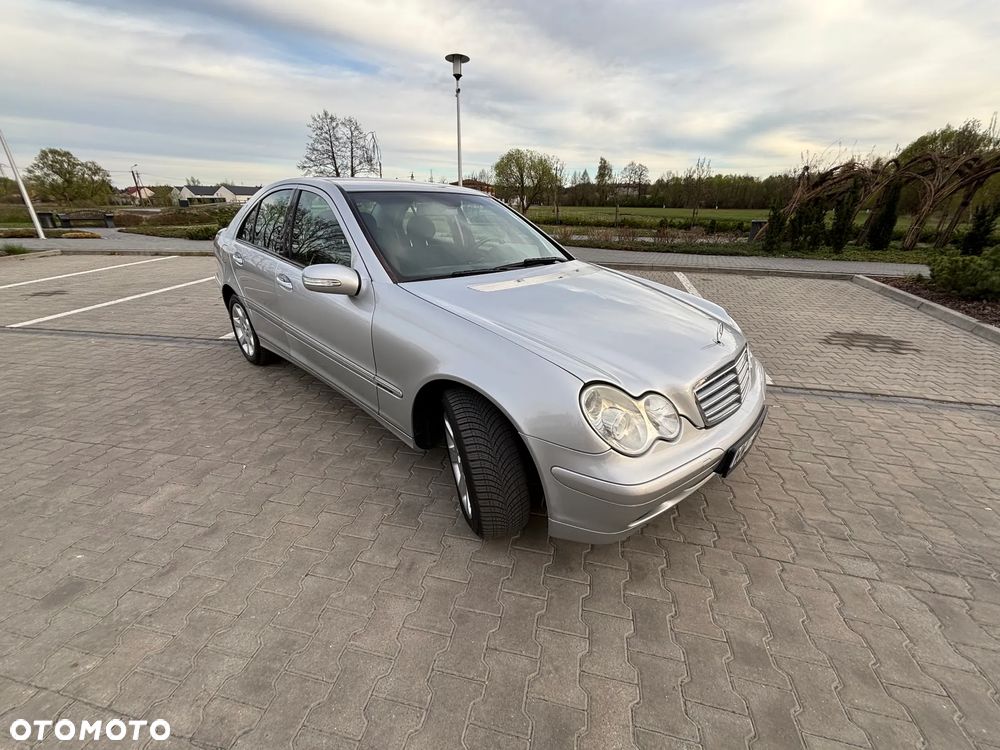 Mercedes-Benz Klasa C - 19