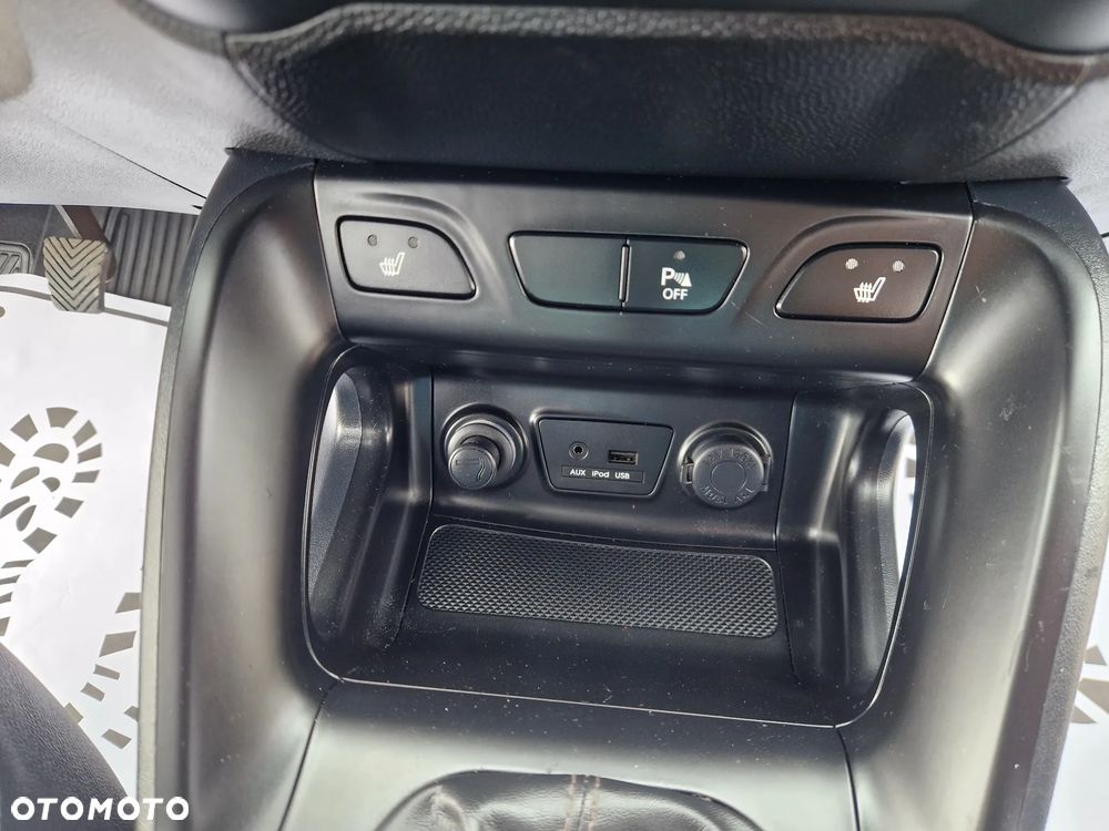 Hyundai ix35 2.0 4WD Premium - 21