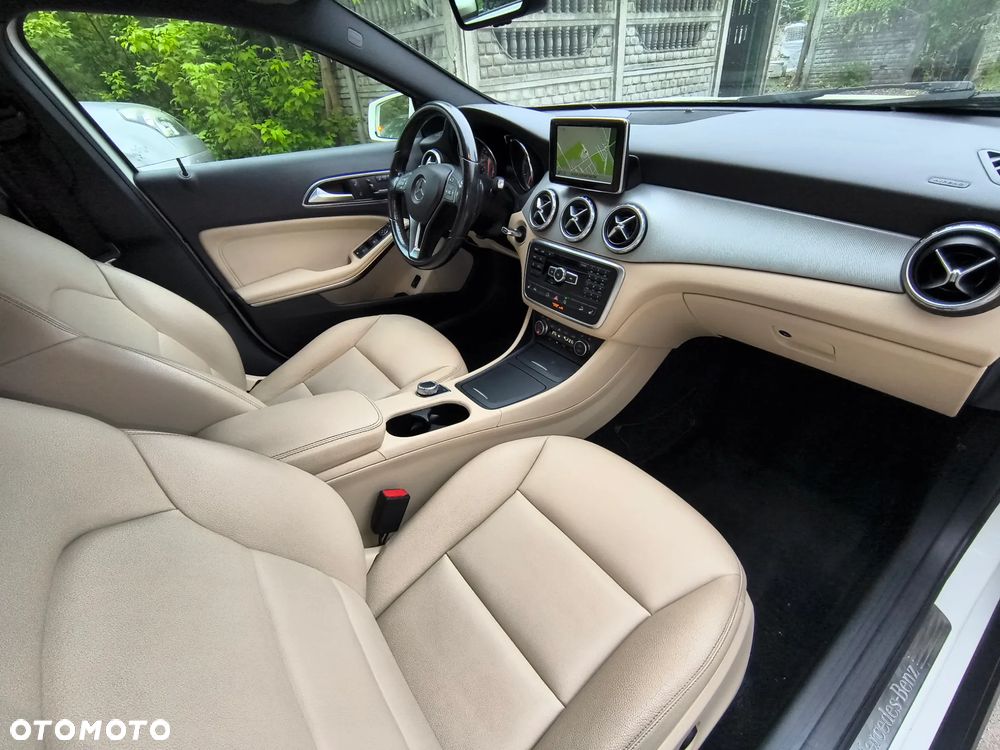 Mercedes-Benz GLA 250 4Matic 7G-DCT Activity Edition - 7