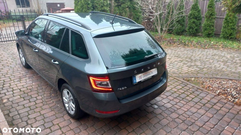 Skoda Fabia 1.0 TSI Ambition Plus - 23
