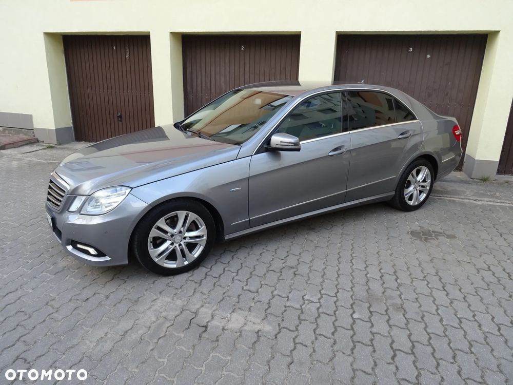 Mercedes-Benz Klasa E 200 CDI 7G-TRONIC Elegance - 20