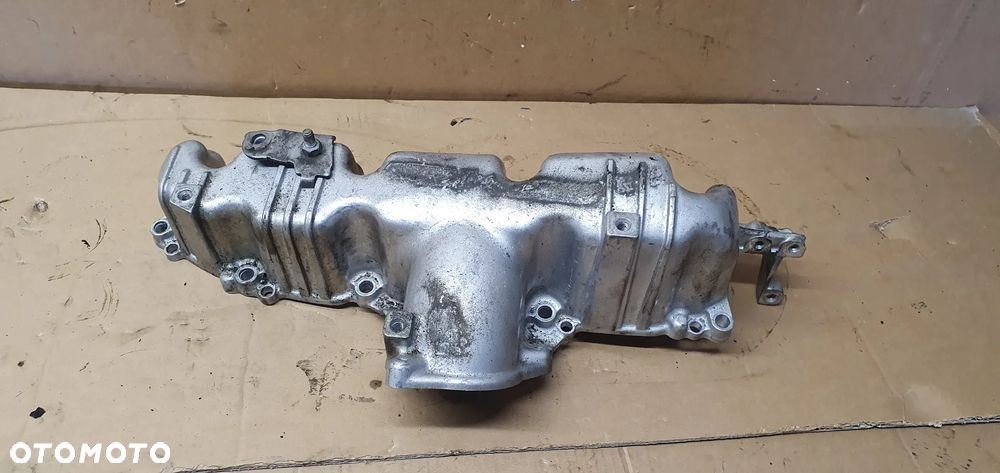 Kolektor ssący VW Passat B6 2.0 TDI - 3