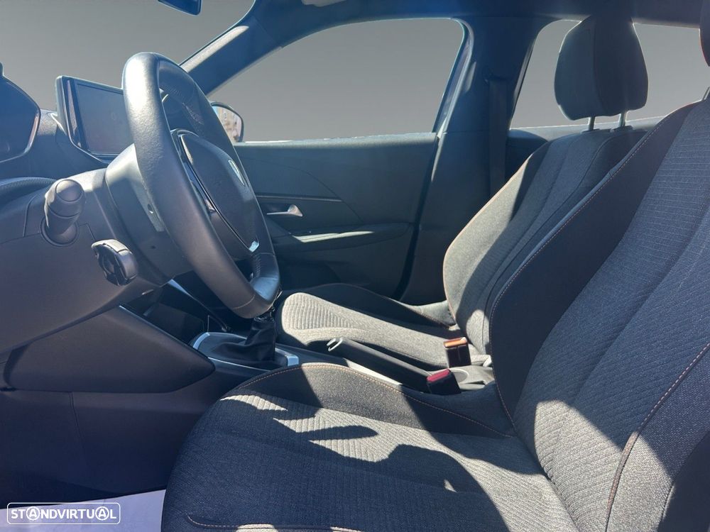 Peugeot 2008 1.2 PureTech Style - 10