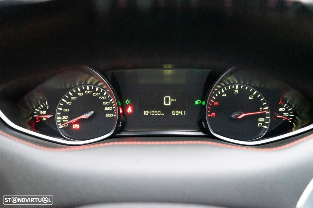 Peugeot 308 SW 2.0 BlueHDi GT Line - 29