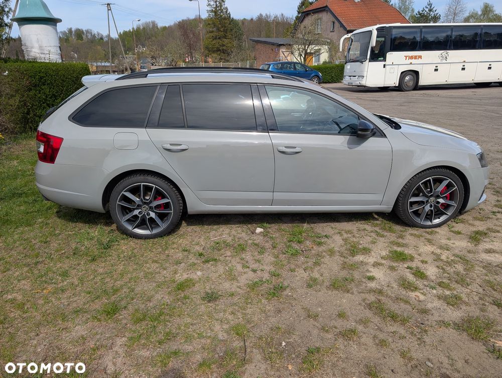 Skoda Octavia 2.0 TDI RS DSG - 4