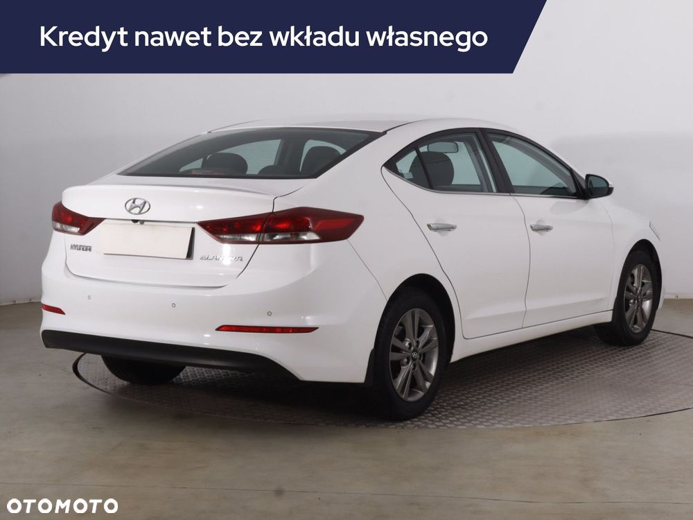 Hyundai Elantra - 7