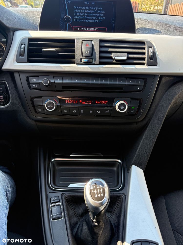 BMW Seria 3 320d Efficient Dynamics Edition Blue Perf Luxury Line - 15