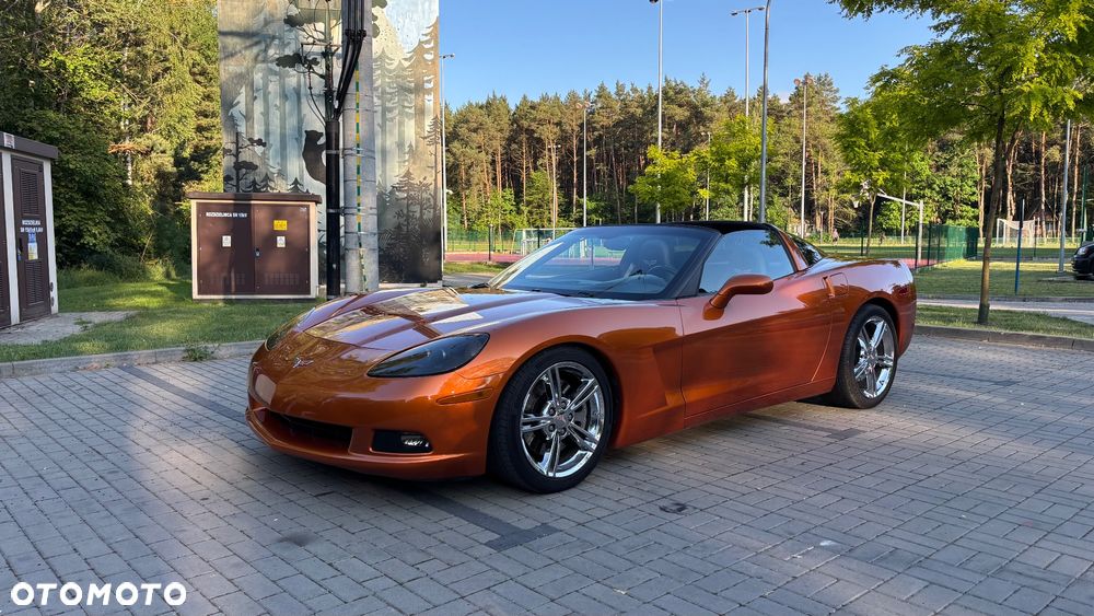 Chevrolet Corvette - 24