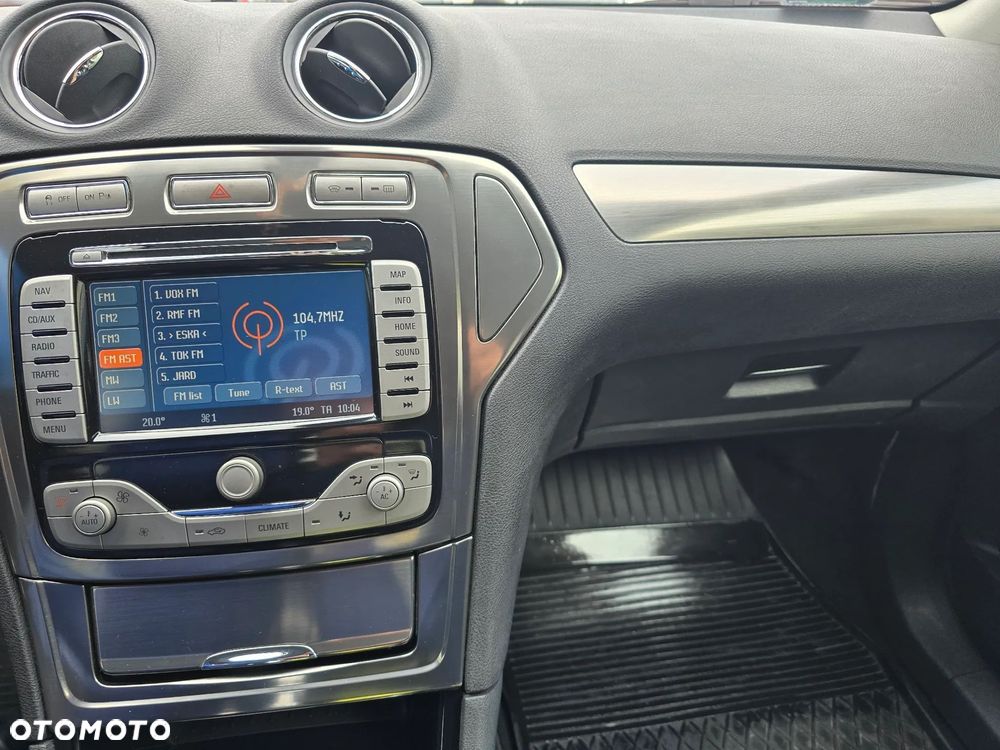 Ford Mondeo 2.5 Titanium X - 36