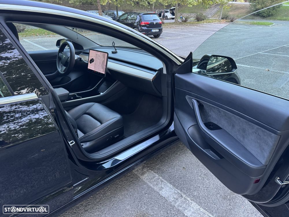 Tesla Model 3 2020 photo 4