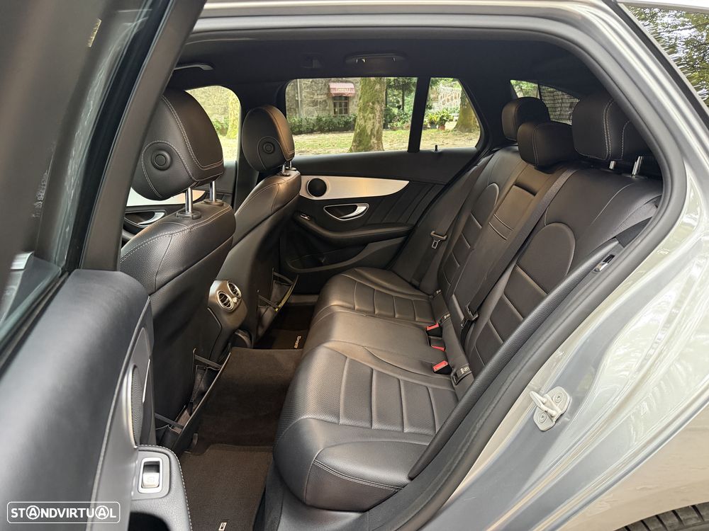 Mercedes-Benz C 200 - 10
