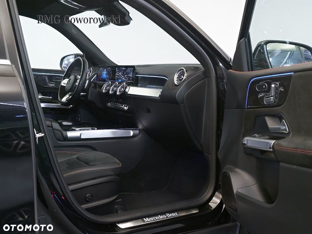 Mercedes-Benz GLB 2023