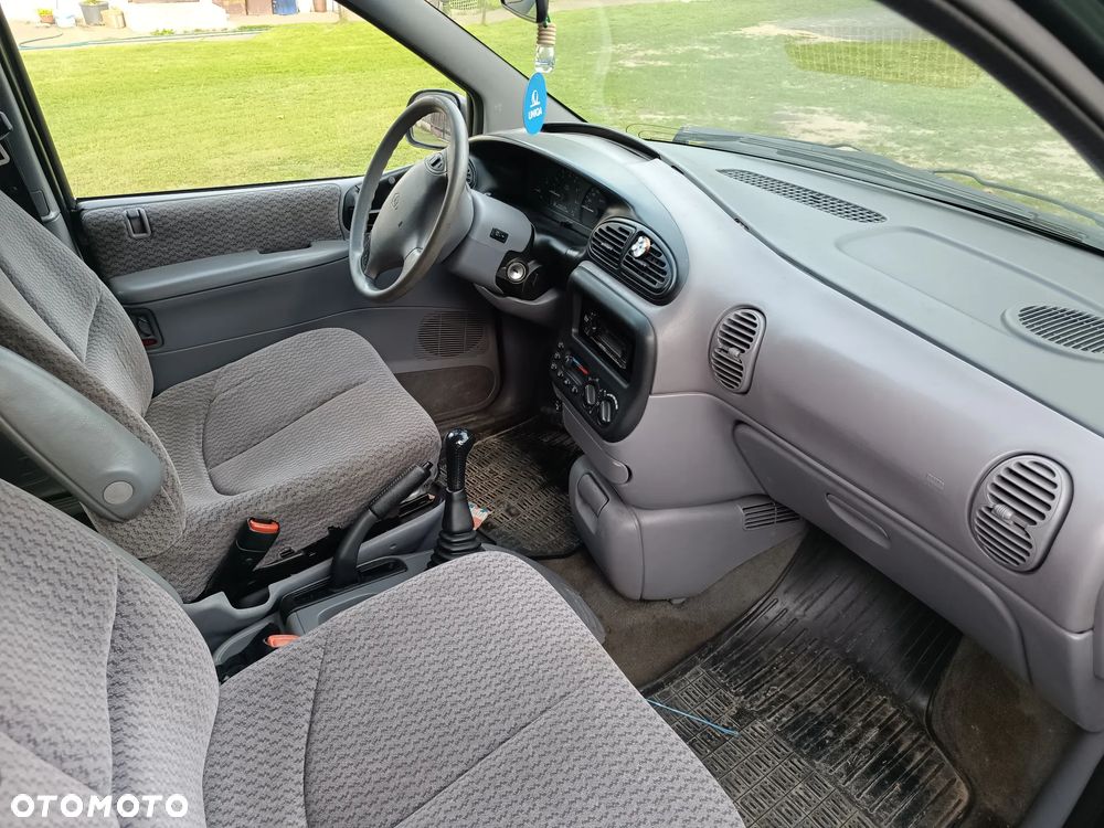 Chrysler Voyager - 4