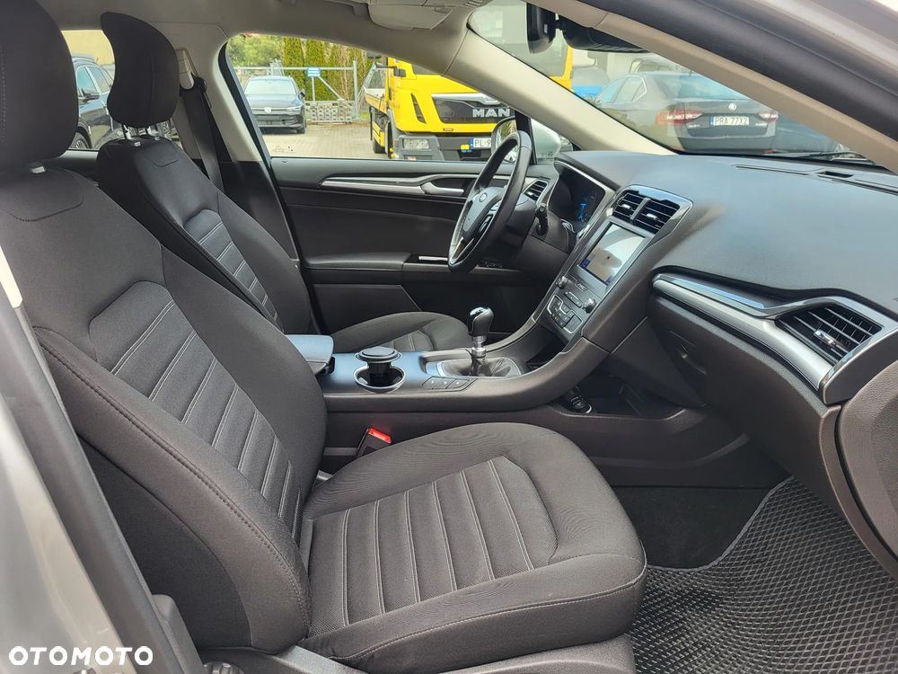 Ford Mondeo 2.0 EcoBlue Titanium - 13
