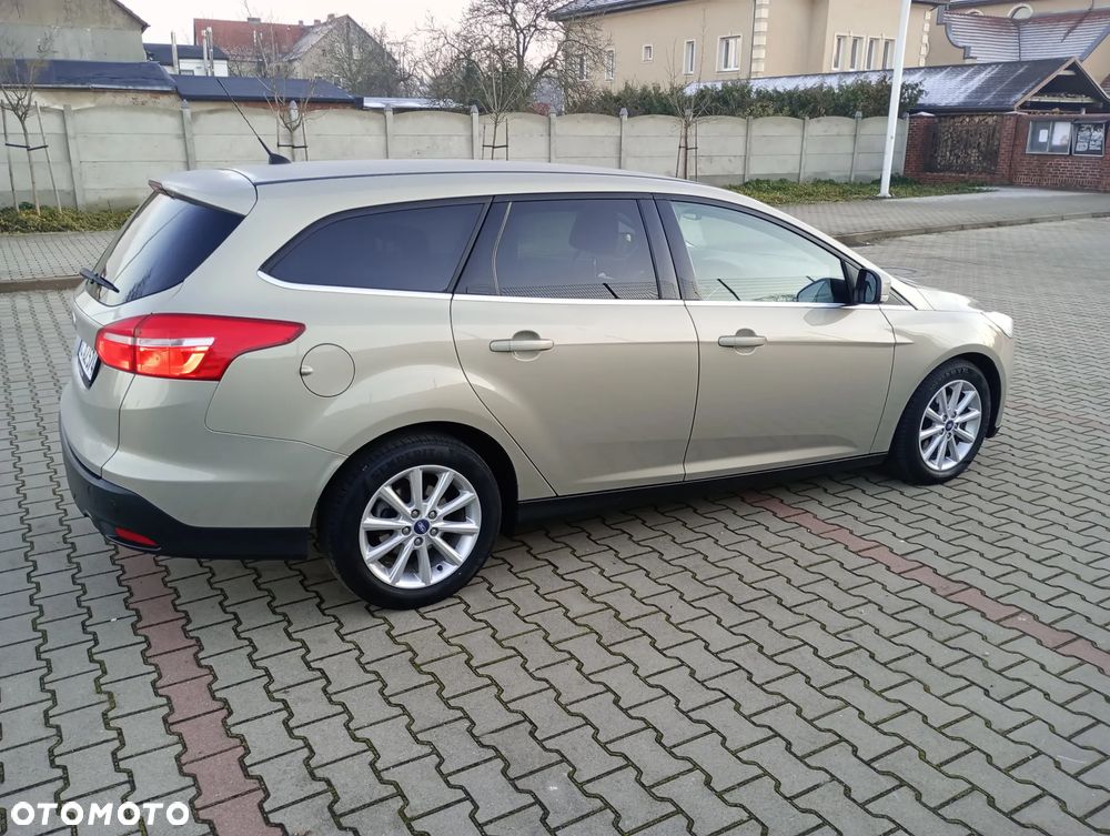 Ford Focus 2.0 TDCi DPF Start-Stopp-System Titanium - 6