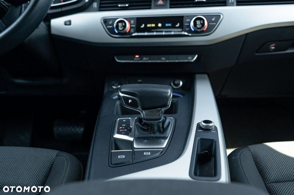 Audi A4 Limousine 35 TFSI mHEV S tronic - 21