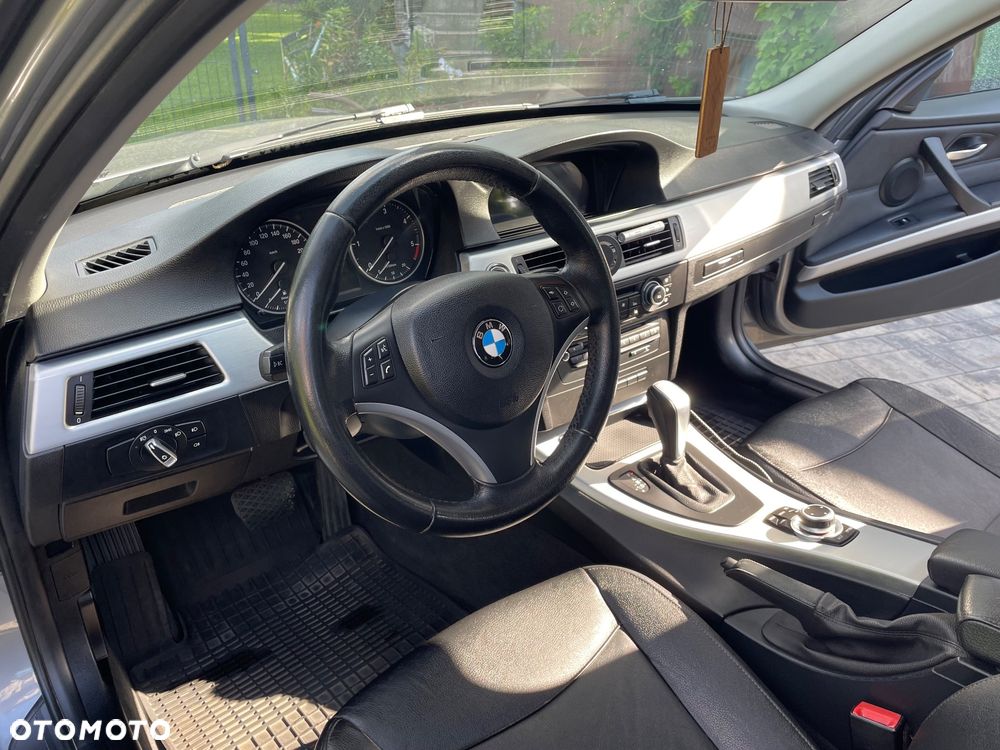 BMW Seria 3 318d DPF - 19