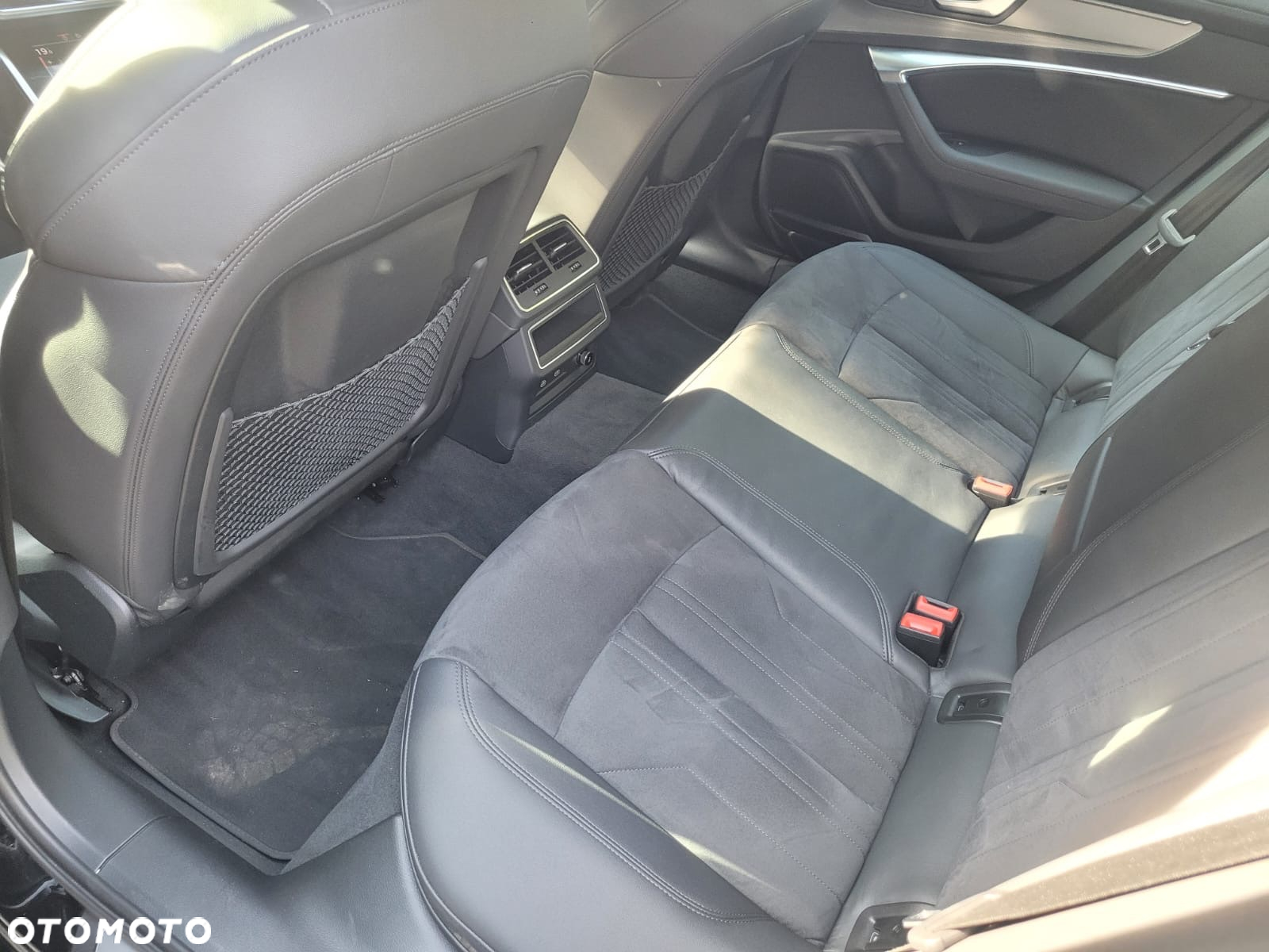 Audi A6 Allroad - 24