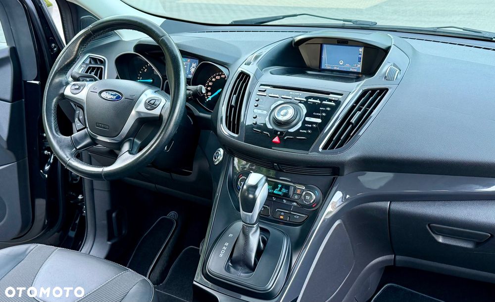 Ford Kuga 2.0 TDCi 4x4 Titanium - 33