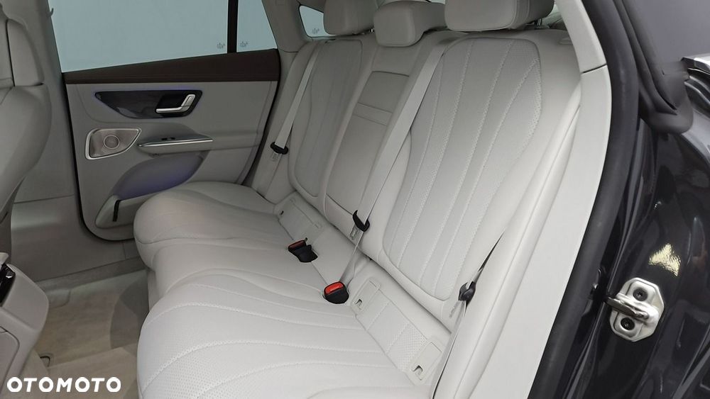Mercedes-Benz EQE 350+ 90.5kWh Electric Art - 22