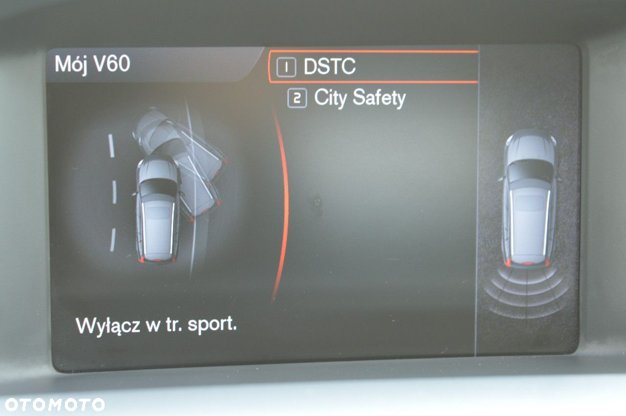 Volvo V60 D3 Momentum - 24