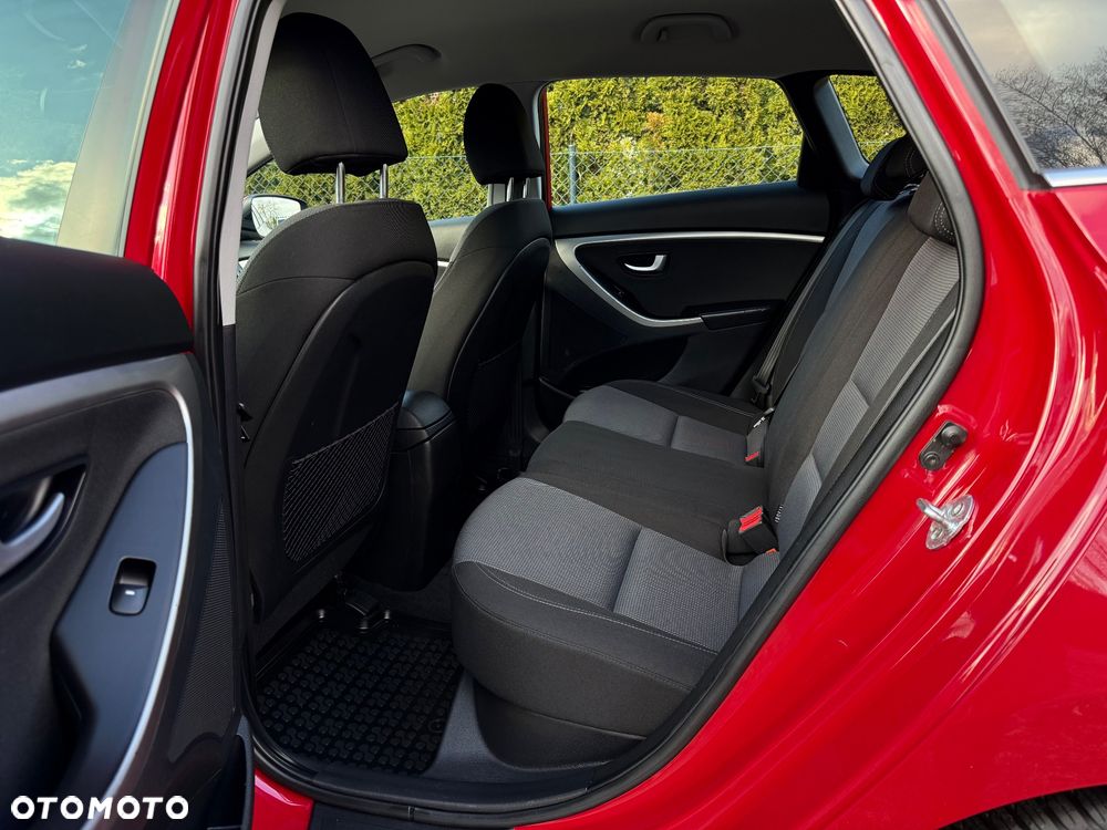 Hyundai i30 1.6 Comfort - 7