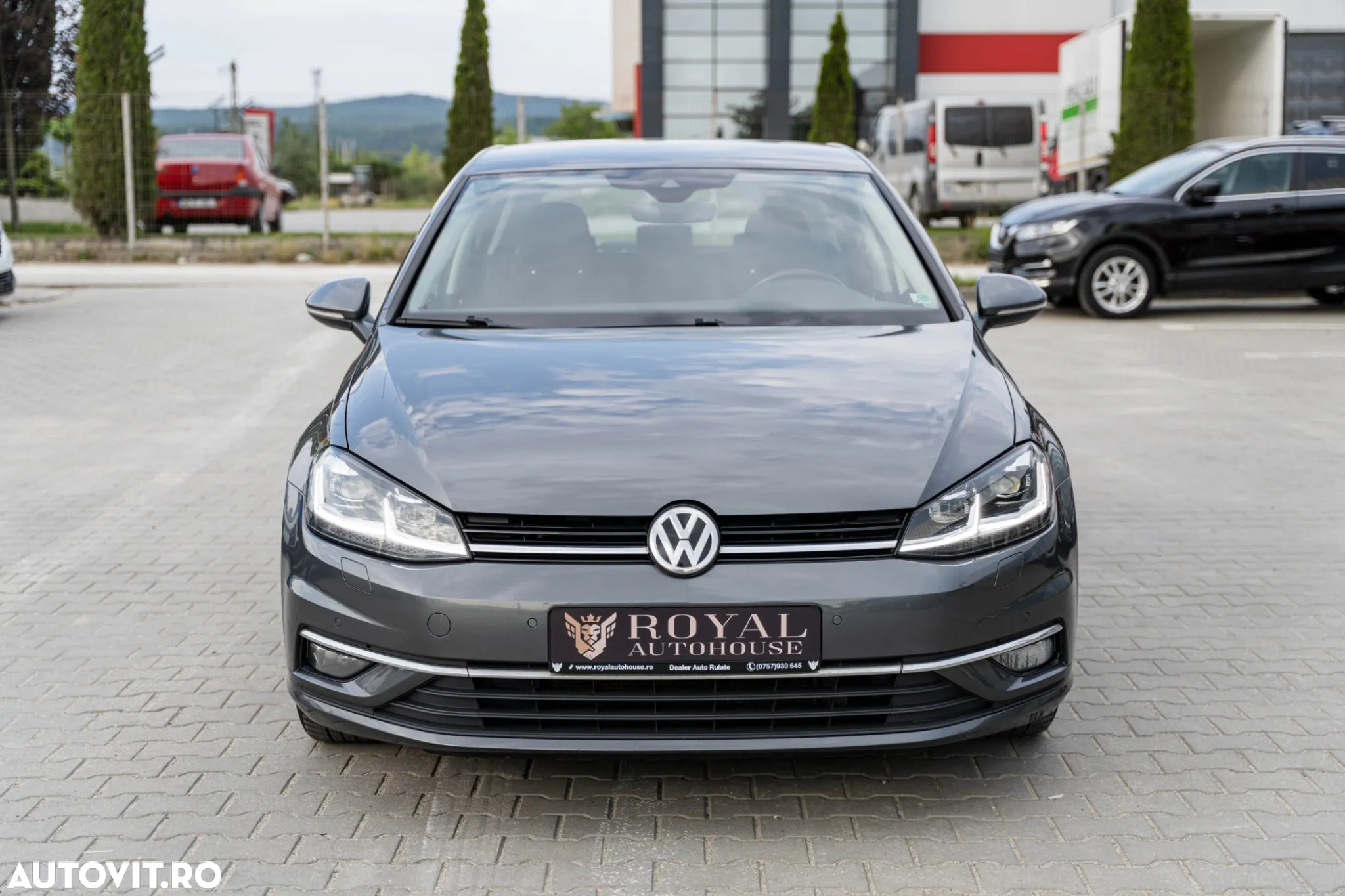Volkswagen Golf 1.6 TDI DSG Comfortline - 9