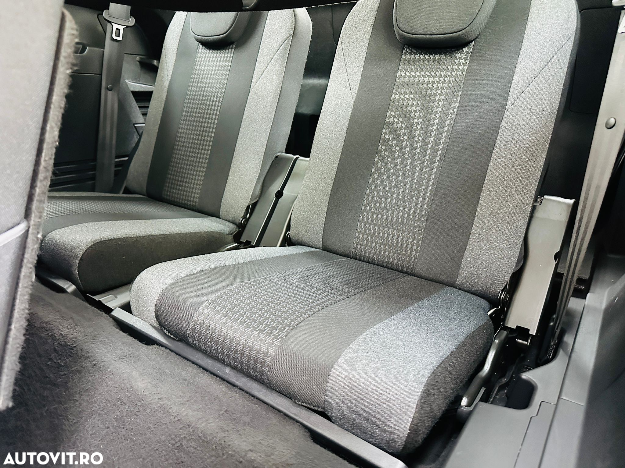 Peugeot 5008 - 16
