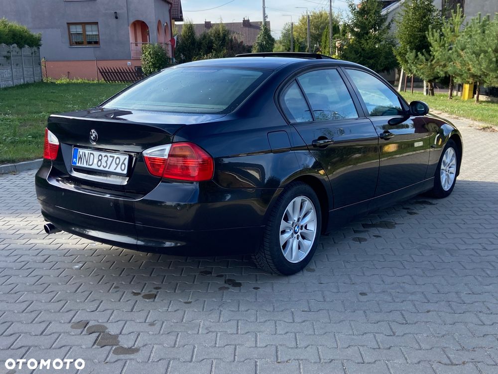 BMW Seria 3 320i - 6