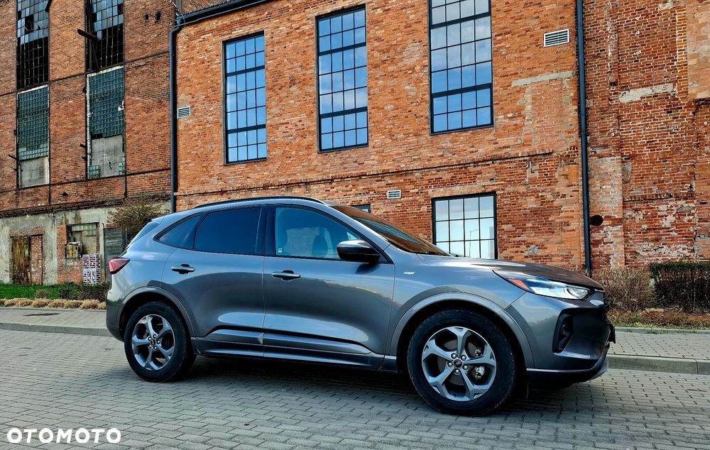 Ford Kuga - 3