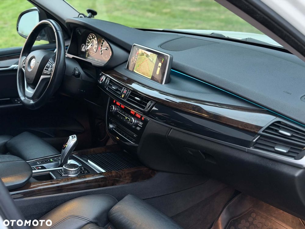 BMW X5 xDrive35i - 8