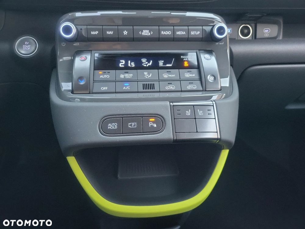 Hyundai Inster 49kWh Cross - 23