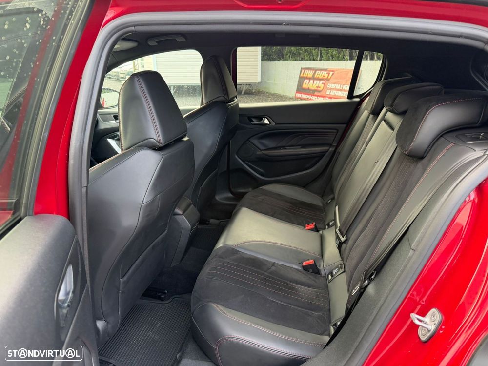 Peugeot 308 1.6 e-THP GTi - 9