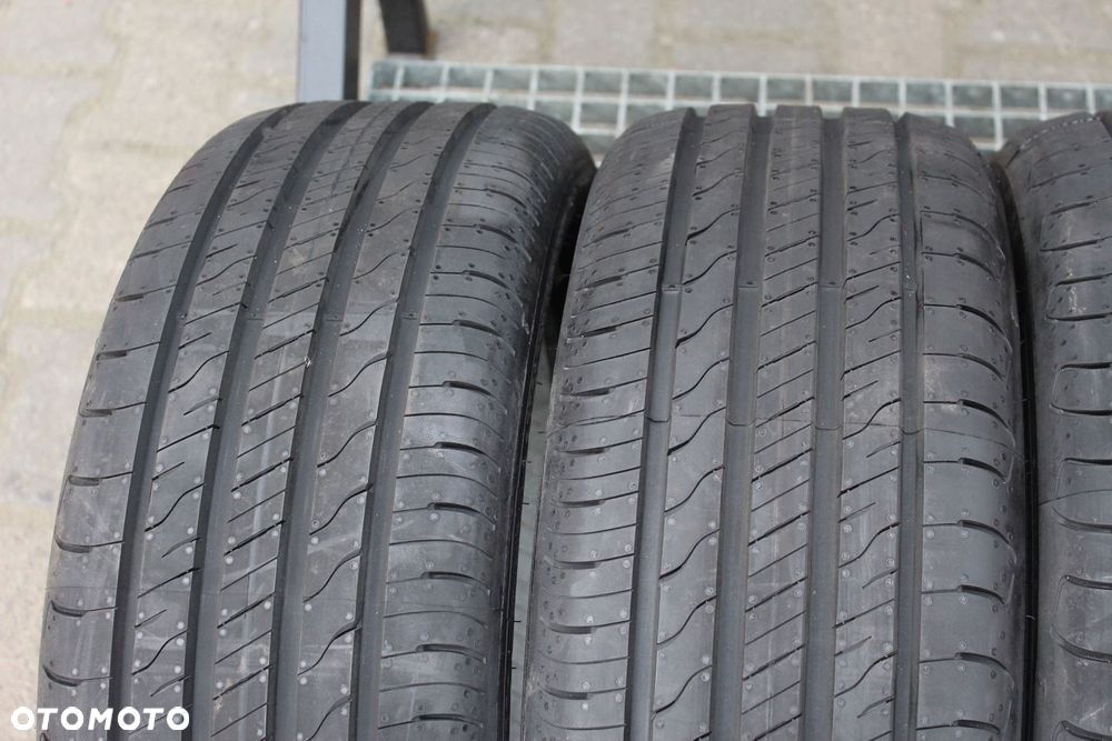 2x 215/50R17 GOODYEAR EFFICIENTGRIP PERFORMANCE 2 95W XL 22r - 2