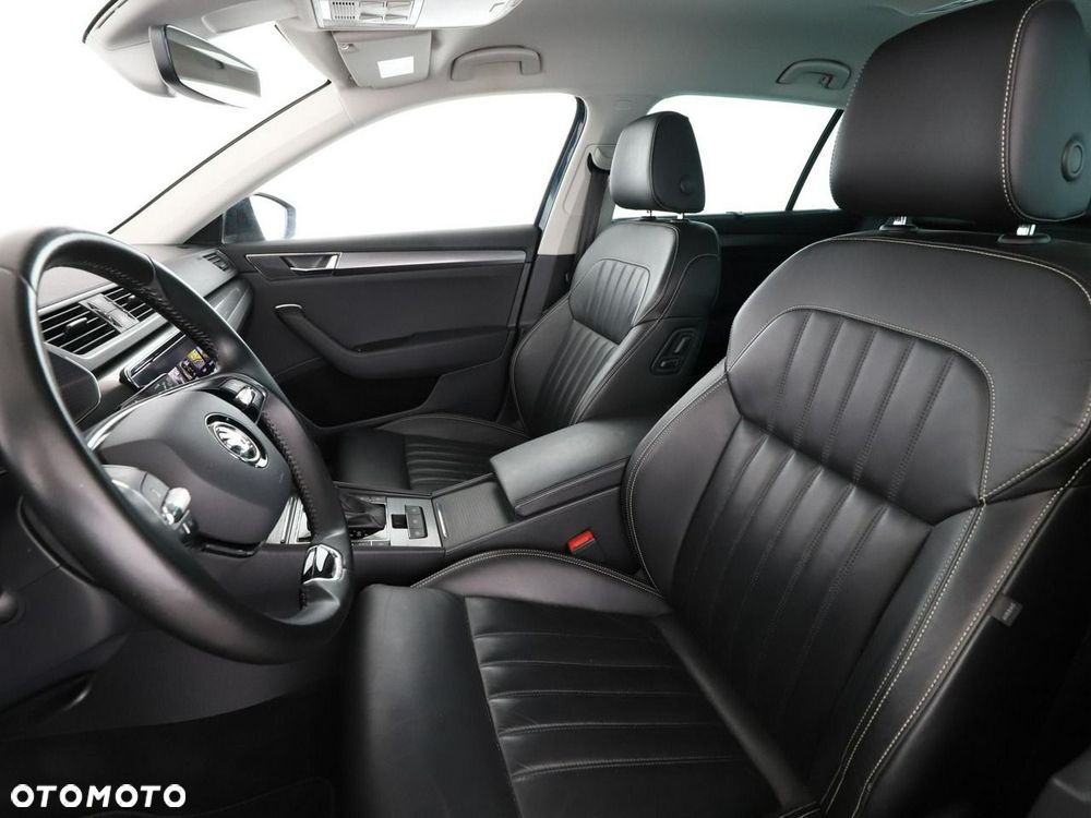 Skoda Superb 1.4 TSI Plug-In Hybrid Style DSG - 14