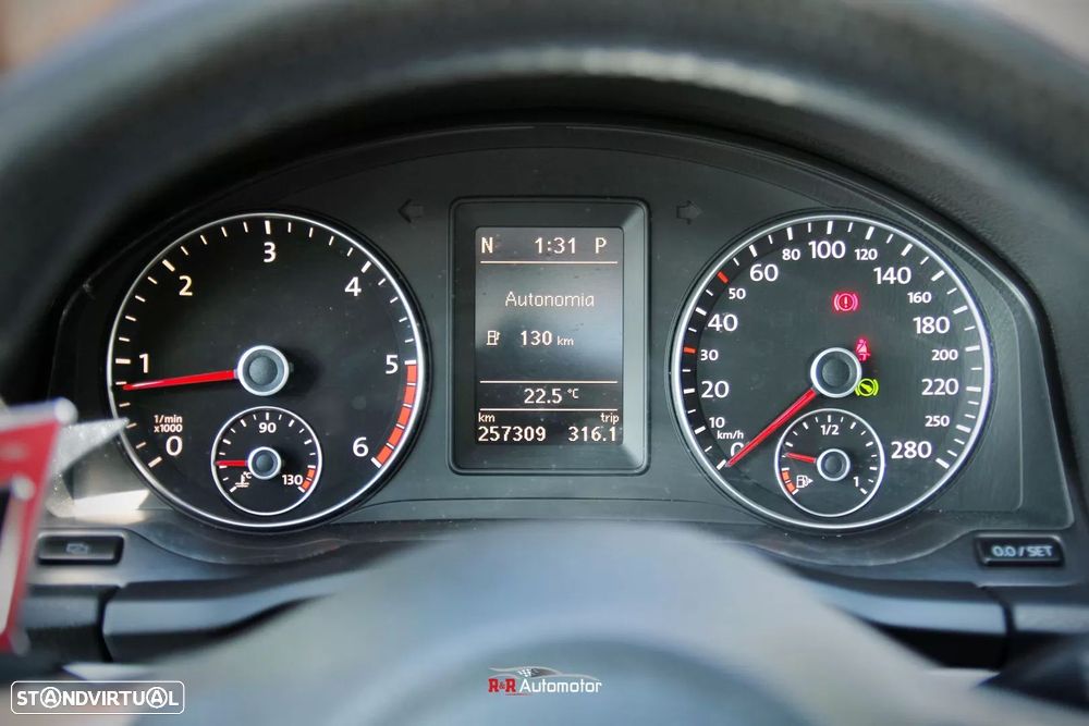 VW Scirocco 2.0 TDI Sport DSG - 27
