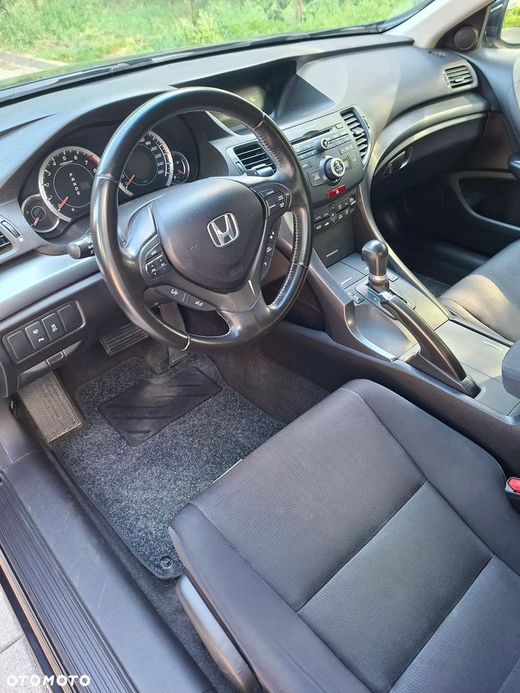 Honda Accord 2.0 Lifestyle - 18