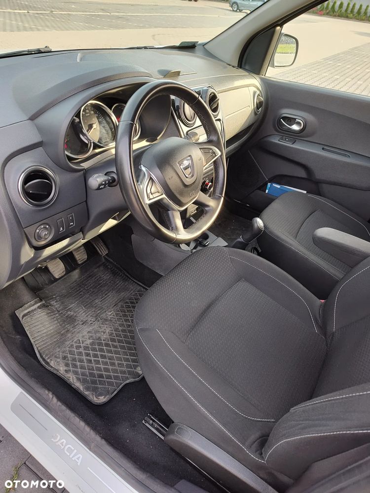 Dacia Lodgy 1.6 SCe Laureate S&S - 8