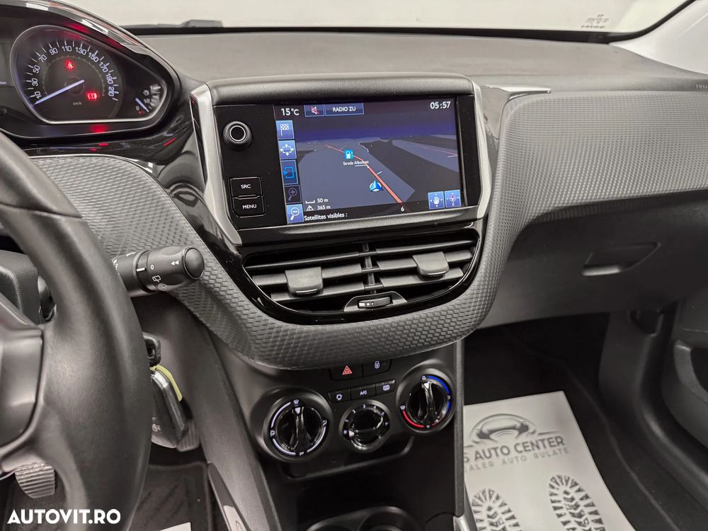 Peugeot 2008 1.2 L PureTech Active - 25