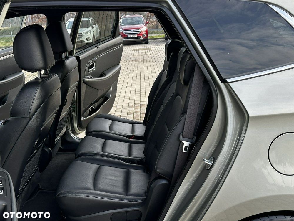 Kia Carens 1.7 CRDi XL 7os 7DCT - 12