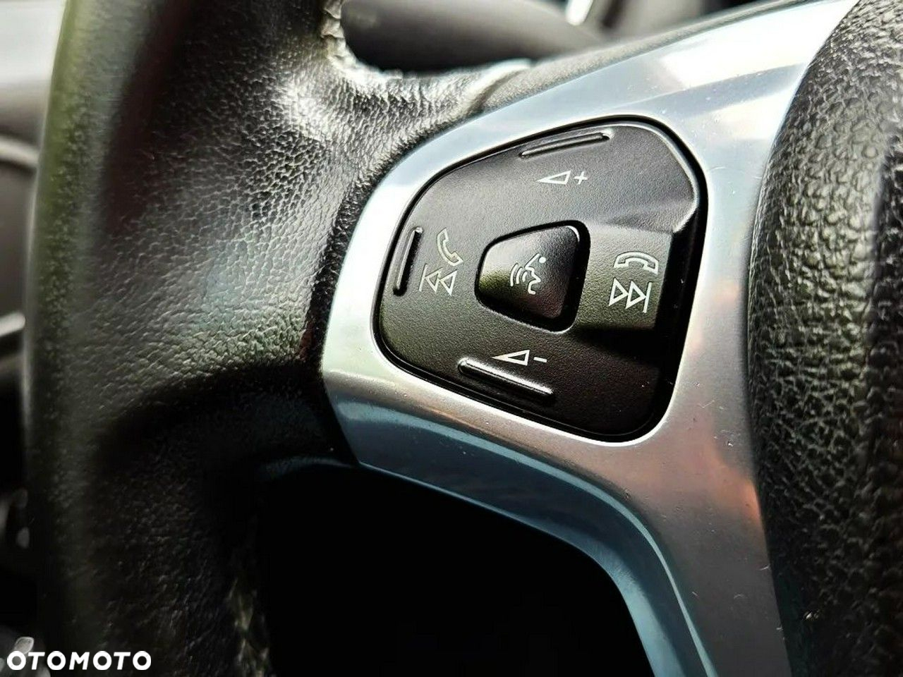 Ford Fiesta 1.0 EcoBoost Titanium - 19