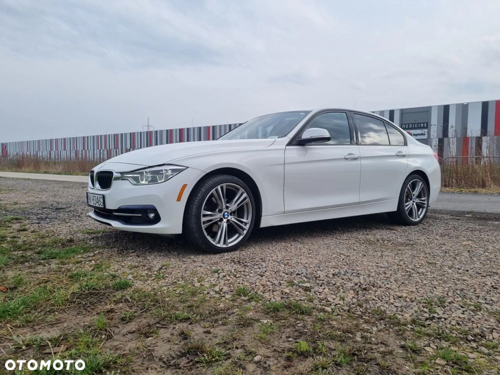 BMW Seria 3 330i xDrive Edition Luxury Line Purity - 2
