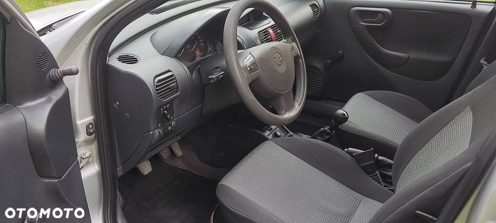 Opel Corsa - 17