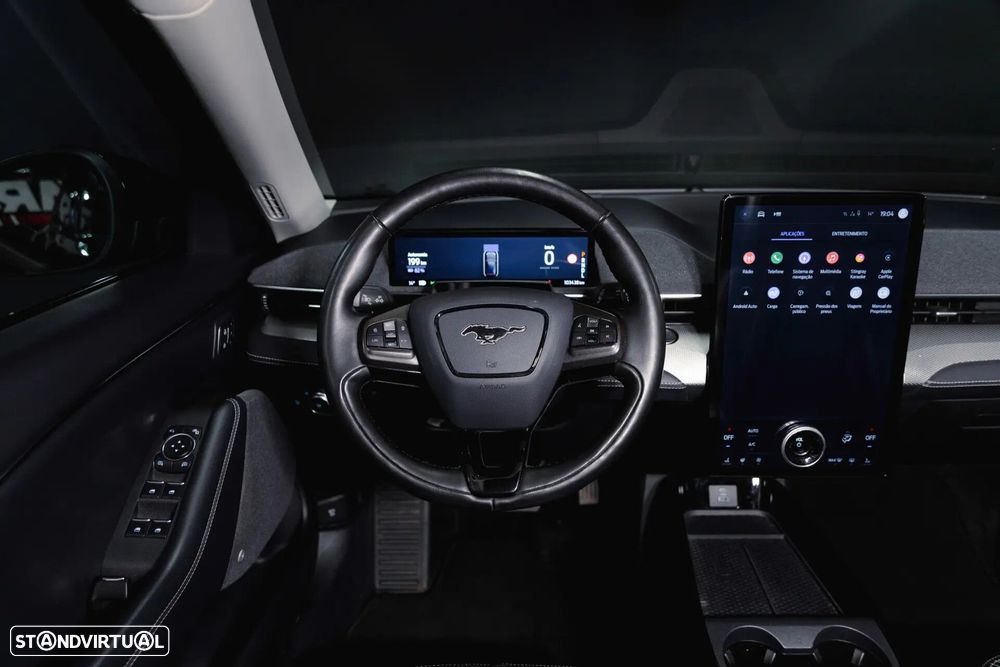 Ford Mustang Mach-E Standard - 12